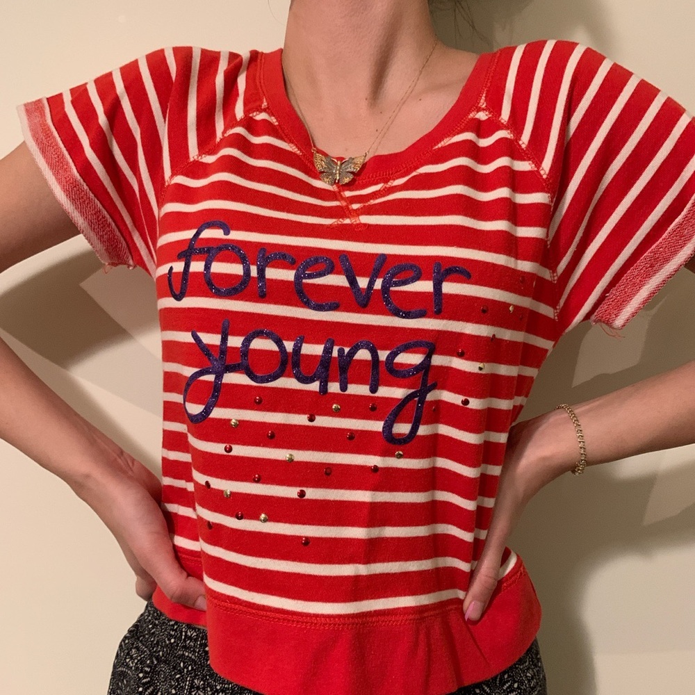 Women’s M Selena Gomez Crop Top Red stripped
